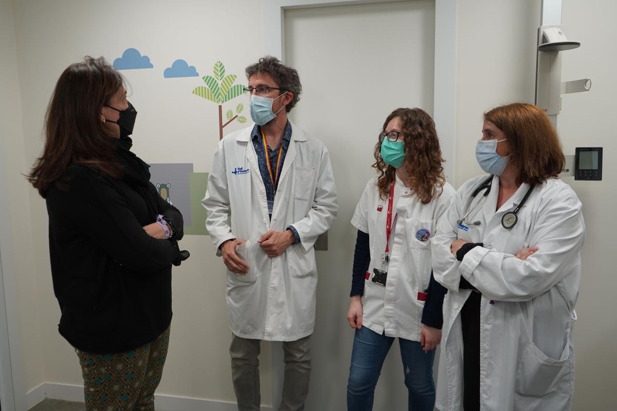 Pacient de lupus amb Dr. Pere Barba, Dra. Mònica Linares i Dra. Josefina Cortés