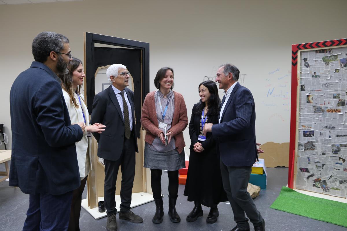 Vall d'Hebron i MNAC exploren potencial de l'art en pacients adolescents