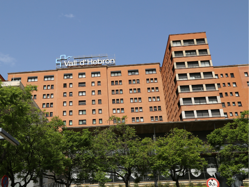 Façana de l'Hospital General de Vall d'Hebron