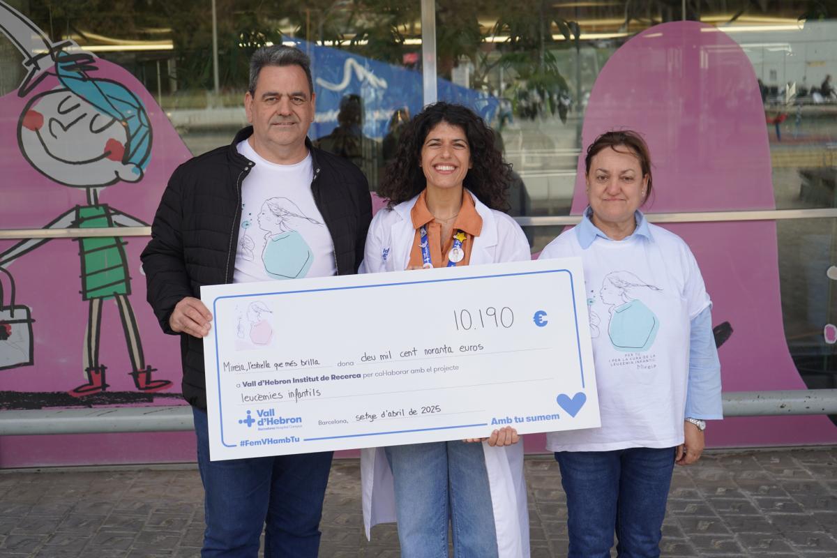 Entrega del xec de 'Mireia, l'estrella que més brilla'