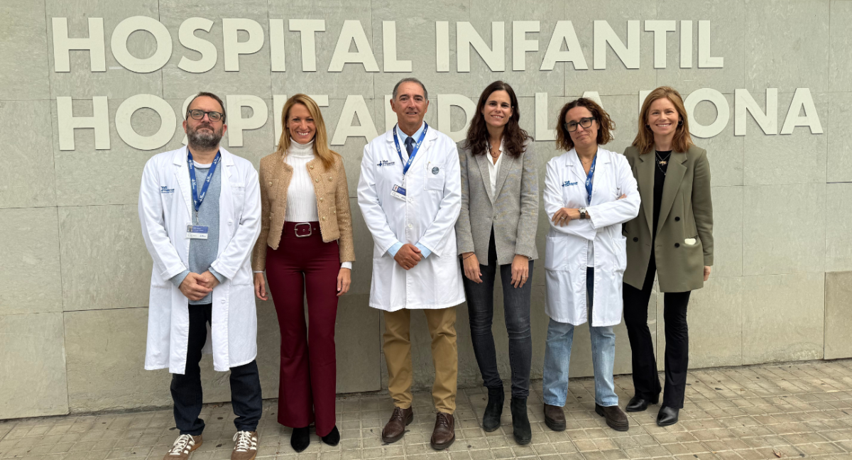 Ma Eugènia Gay amb PID Foundation i equip directiu Vall d'Hebron