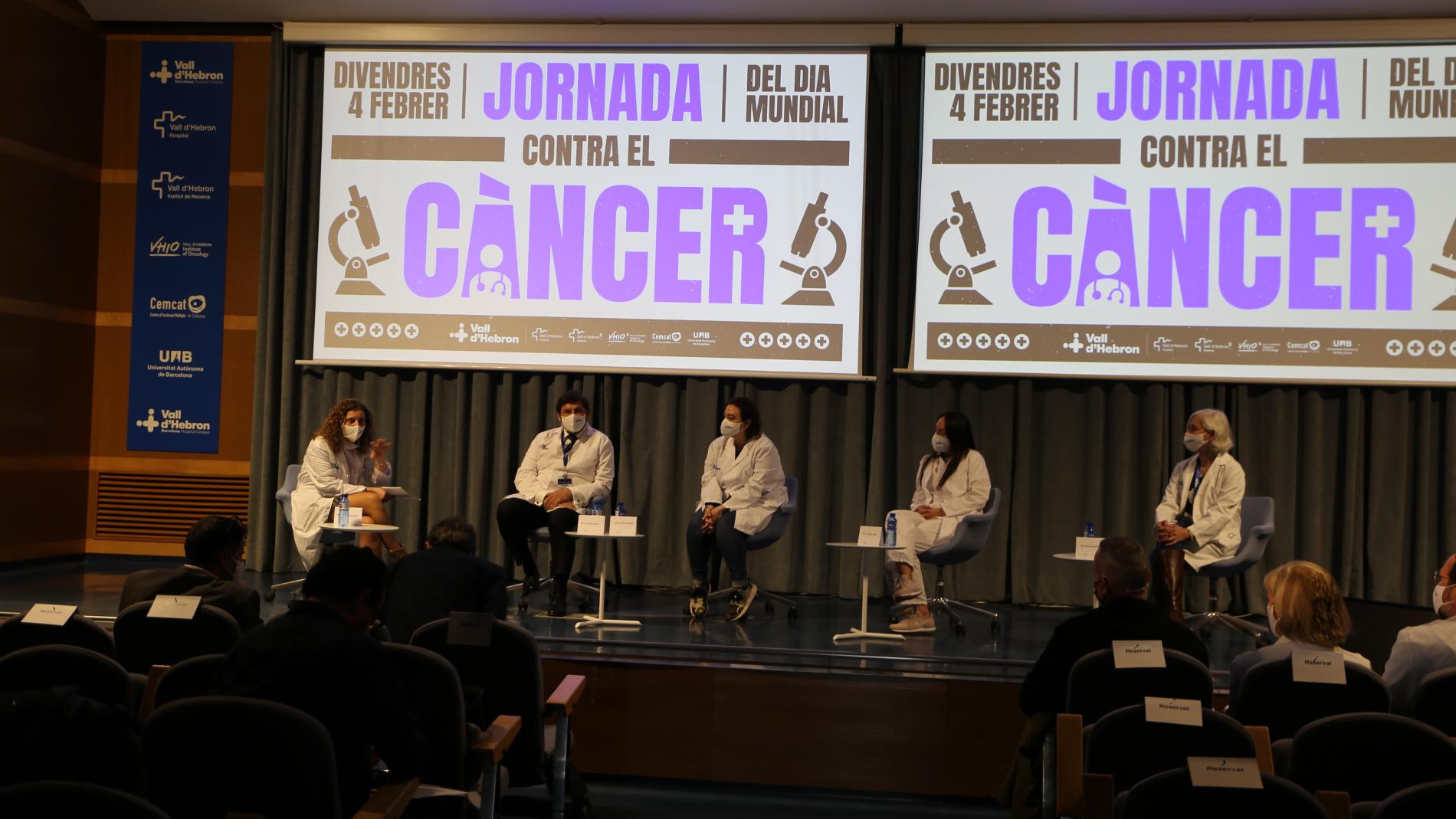taula-rodona-jornada-dia-mundial-cancer