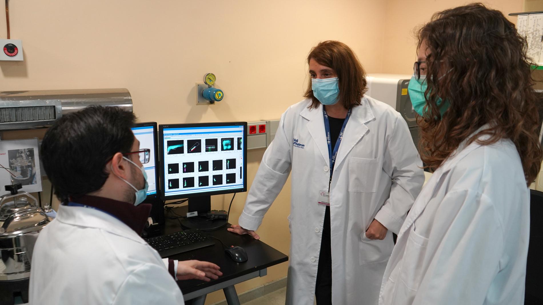 Dra. Josefina Cortés, Dra. Mònica Linares, Dr. Mario Sánchez