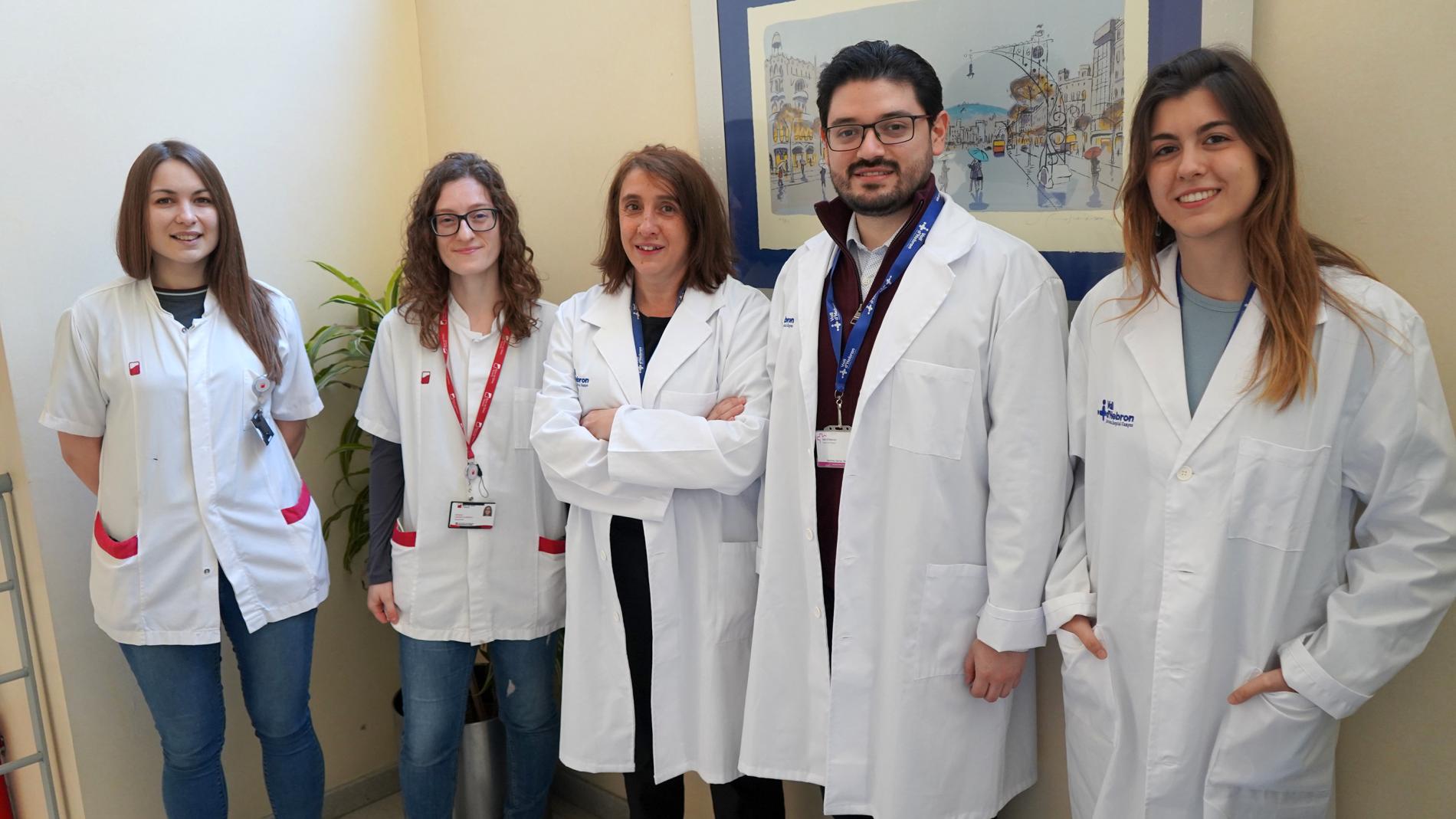Equip de l'assaig clínic amb CAR-T per a lupus a Vall d'Hebron