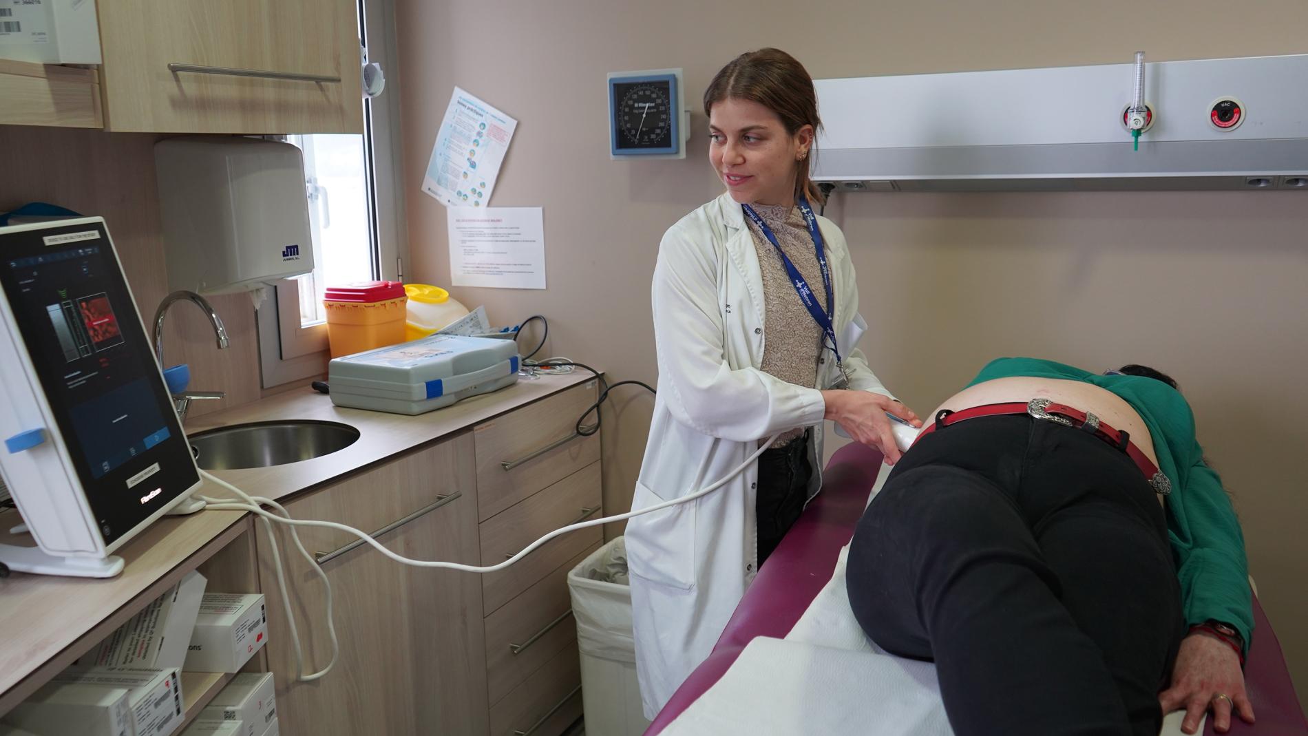 FibroScan a una pacient amb fetge gras