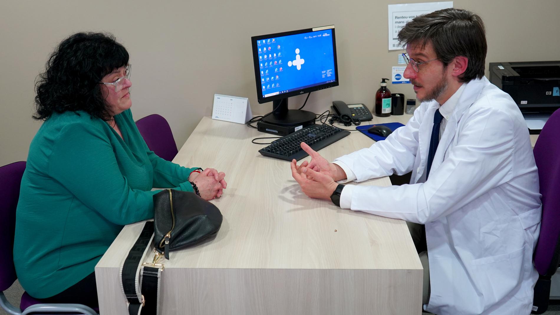 Dr. Juan M. Pericàs i una pacient amb fetge gras