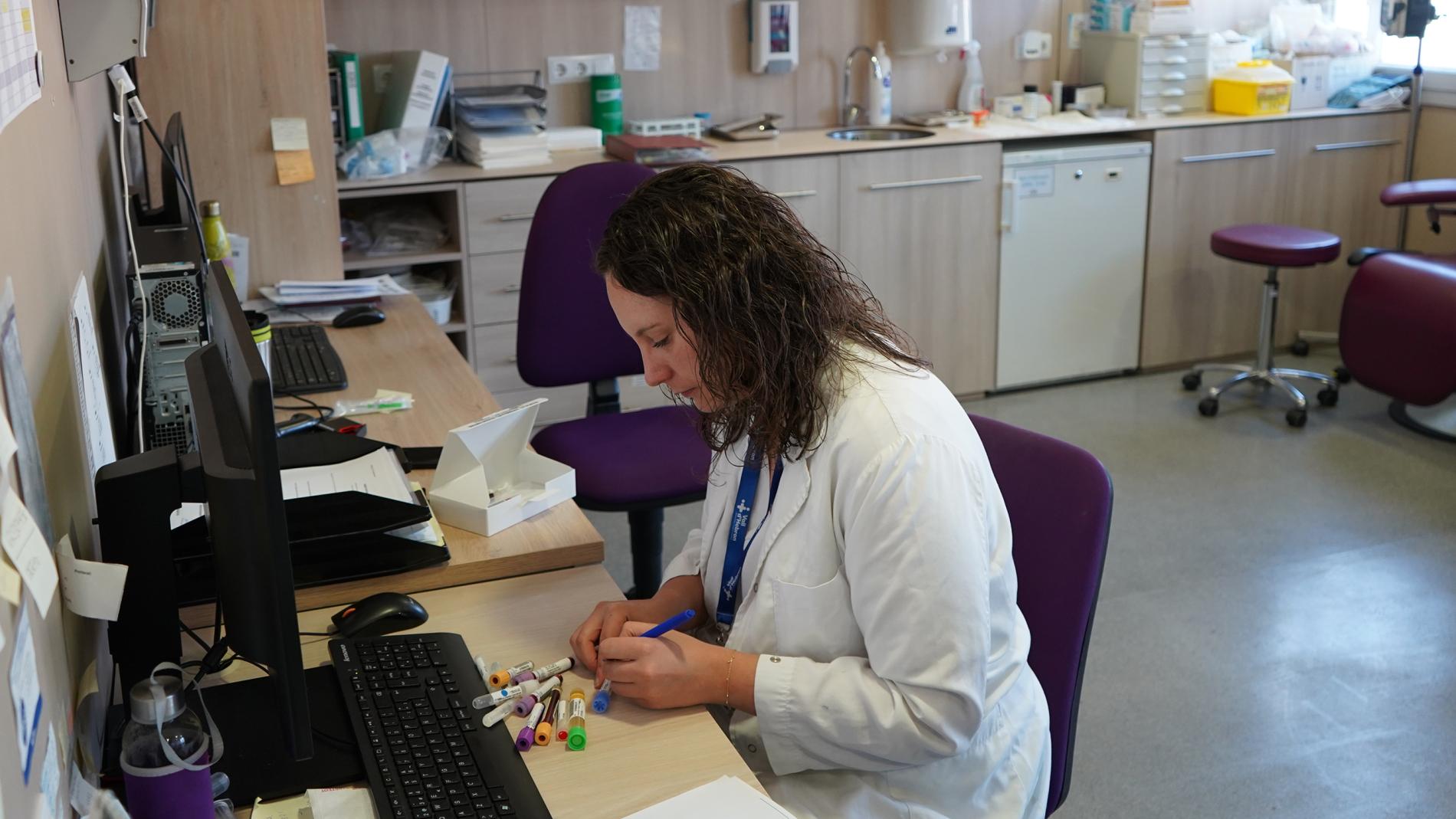 Infermera d'assaigs clínics