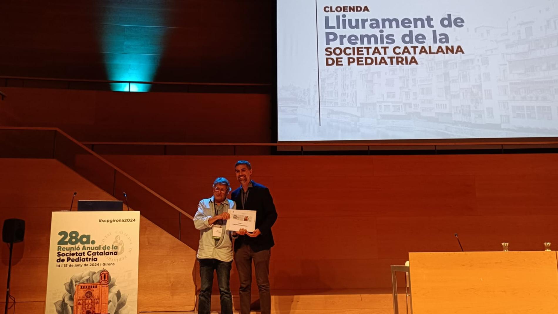 Dr. Borja Guarch rep el premi de la Societat Catalana de Pediatria
