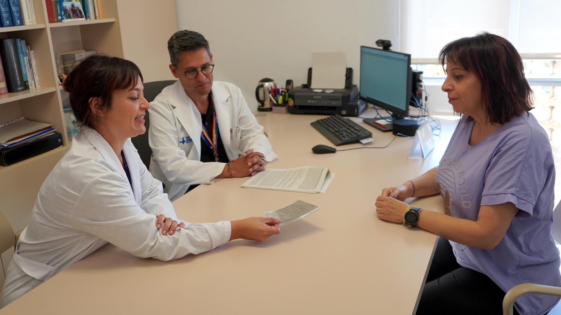 Dra. Gara Arteaga, Dr. Josep Antoni Ramos Quiroga i pacient