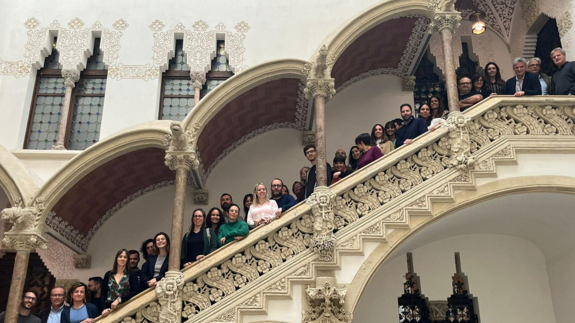 Foto escala vertical Cafe Cientific