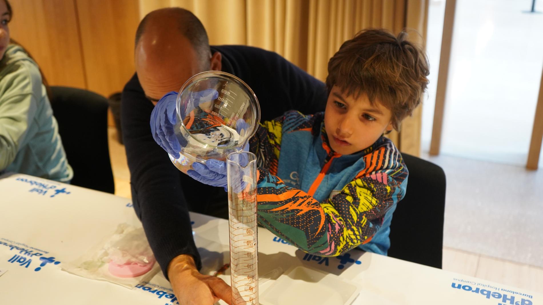 Taller 'La màgia dels hidrogels'