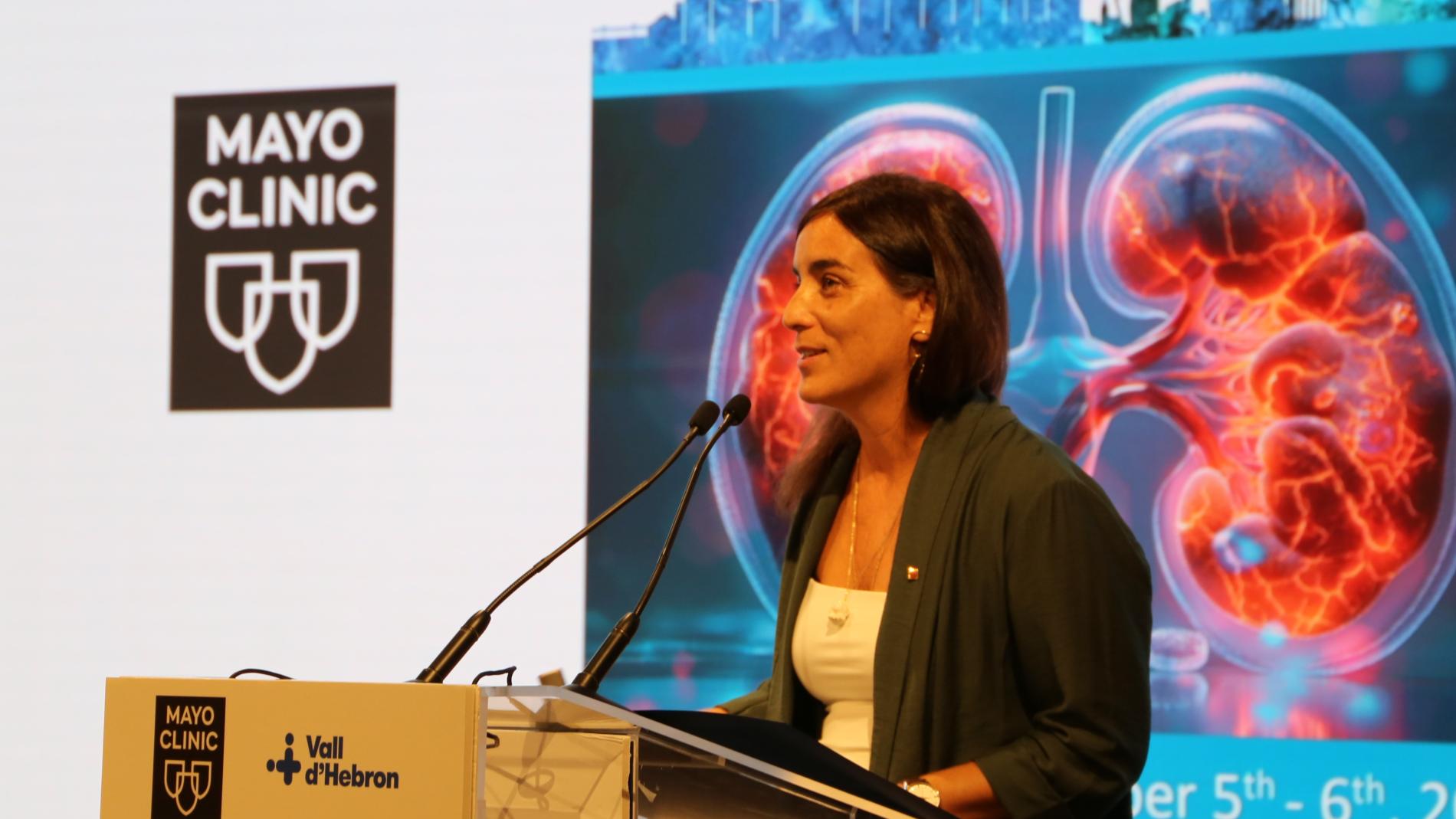 Nuria Montserrat inaugurant la jornada sobre nefrologia