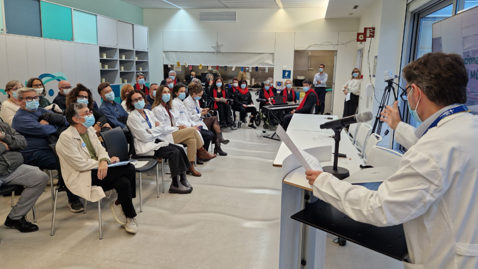 Visita consellera de Salut al Cemcat