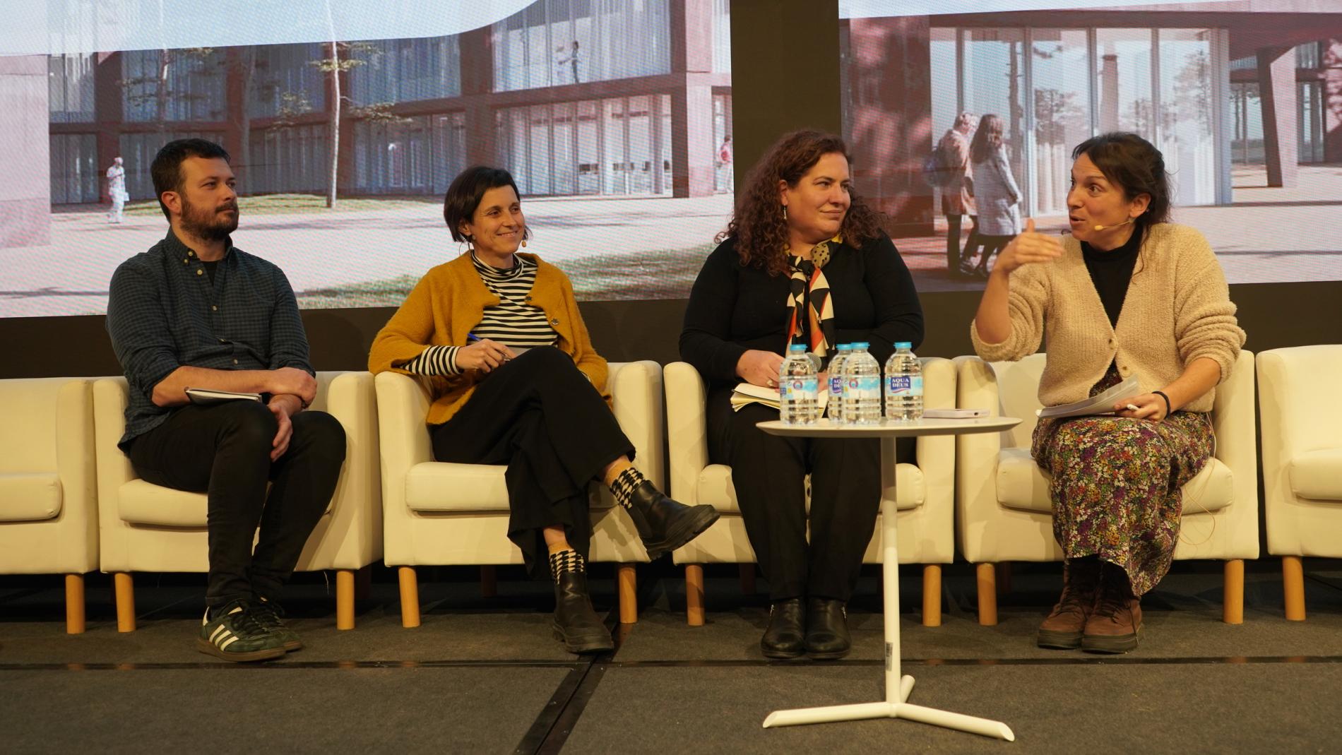 Taula rodona Fils per Transformar