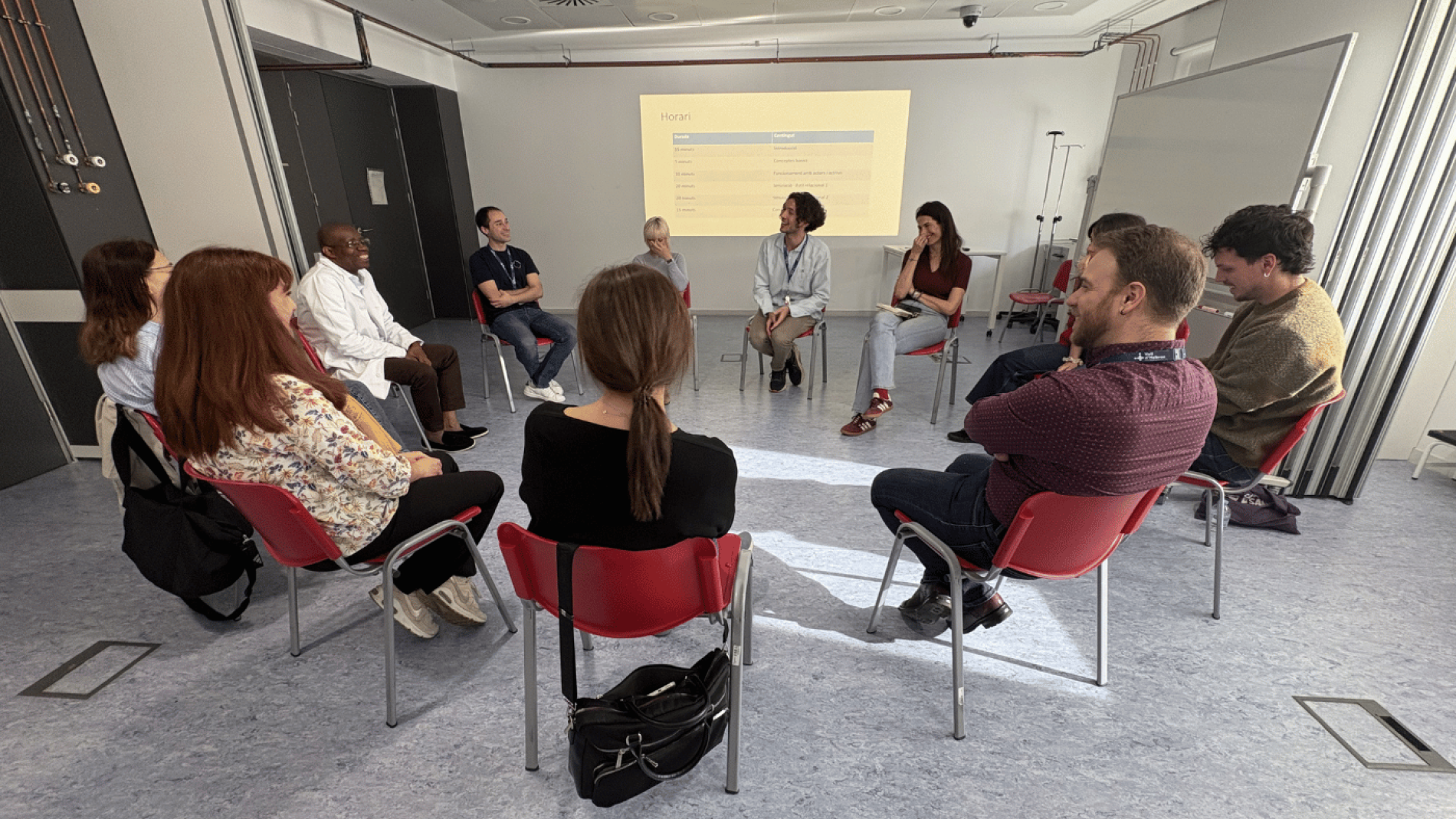 Taller amb actors i actrius durant la Setmana de la Simulació