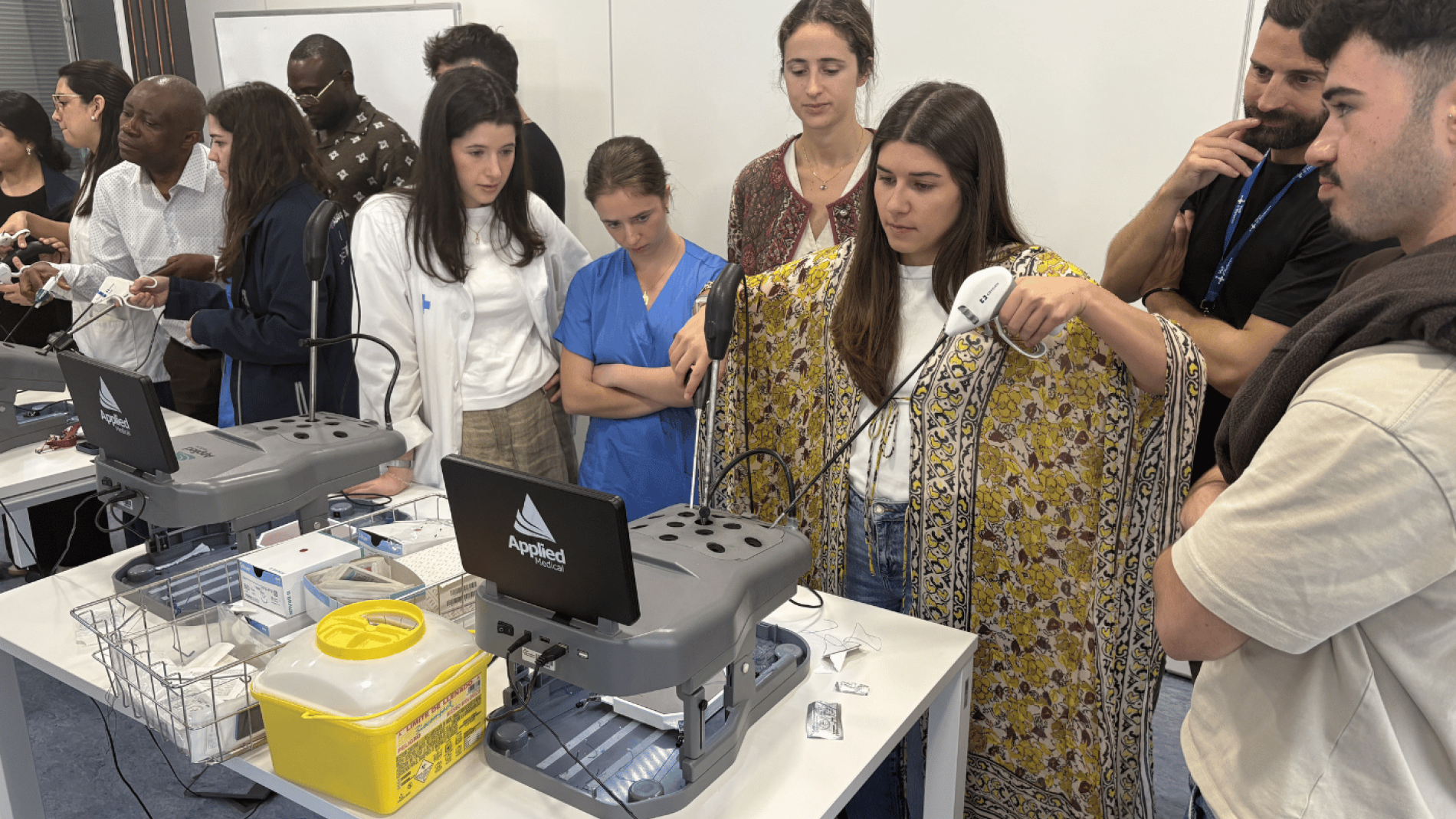 Taller de simulació quirúrgica durant la Setmana de la Simulació