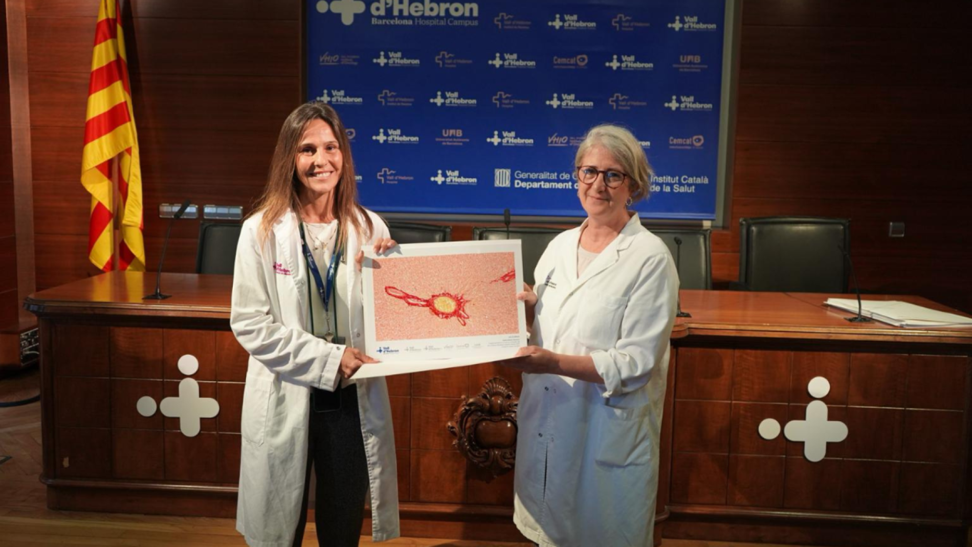 Dra. Benito amb finalista del concurs fotogràfic Vall d'Hebron 2025