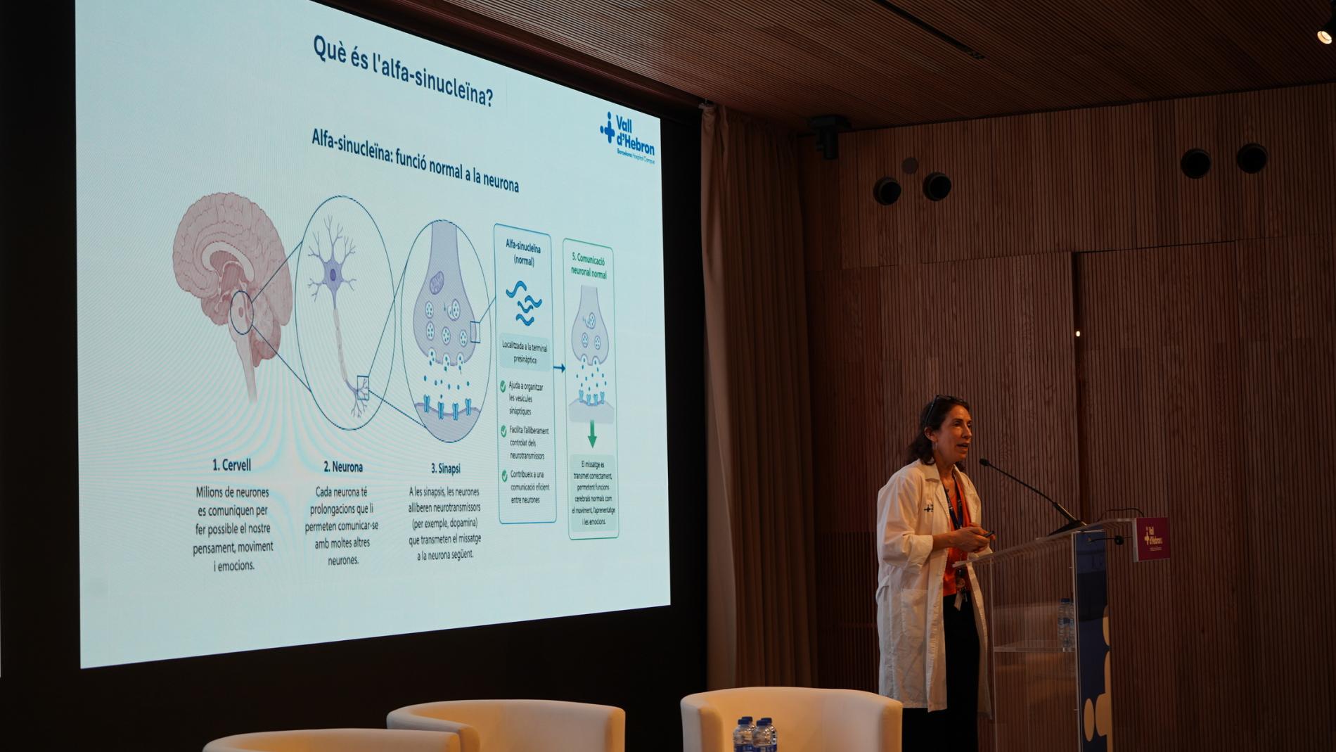Dr. Marta Martínez-Vicente