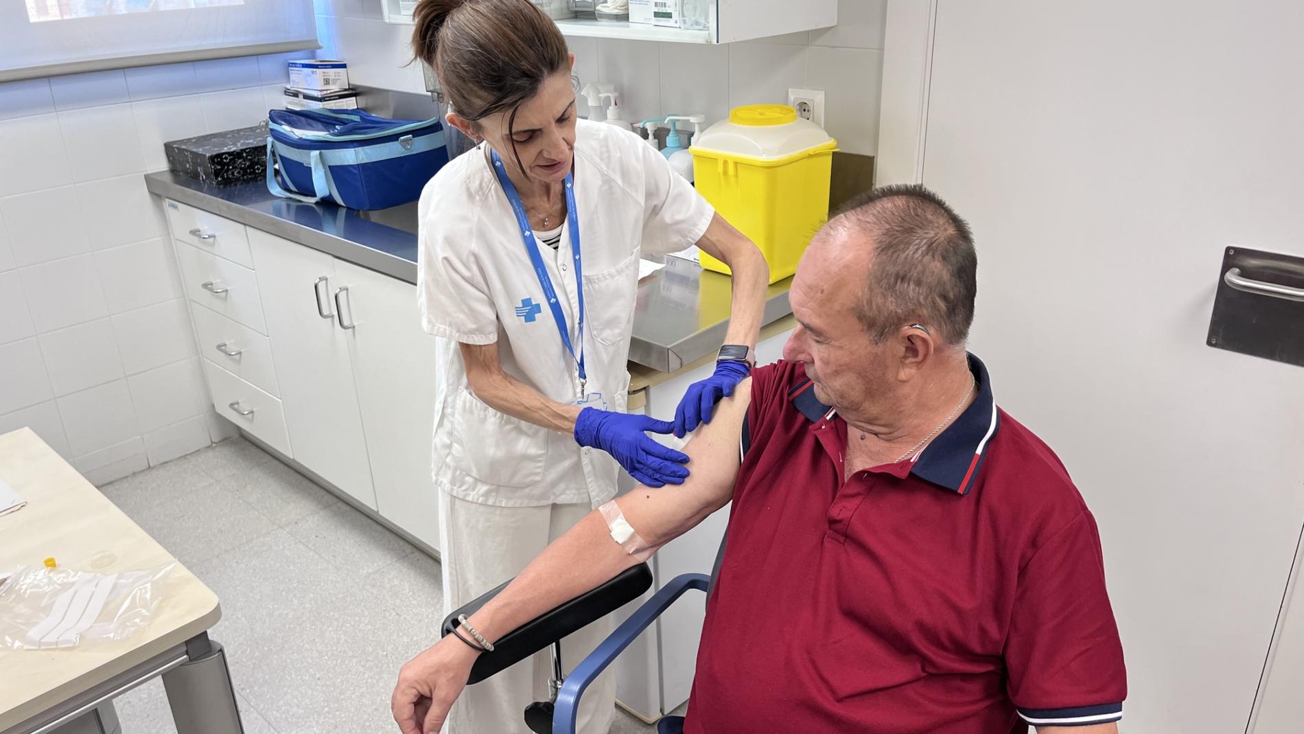 Blood analysis with microextraction